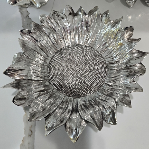 Glam Plants & Flower Wall Decor On Resin - Picture 3 of 12